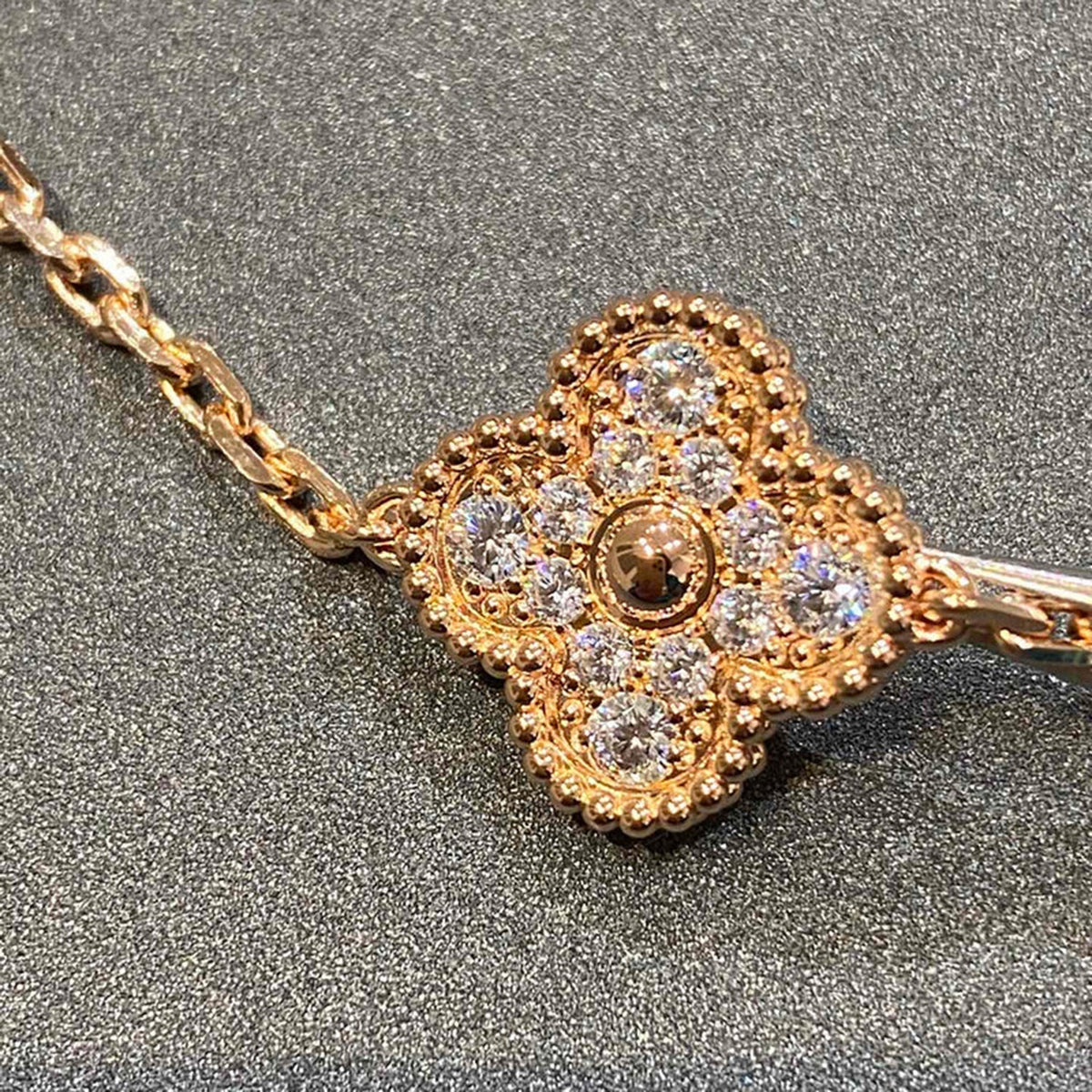 [MIRA] New  CLOVER 5 MOTIF FULL DIAMOND BRACELET COLLECTION