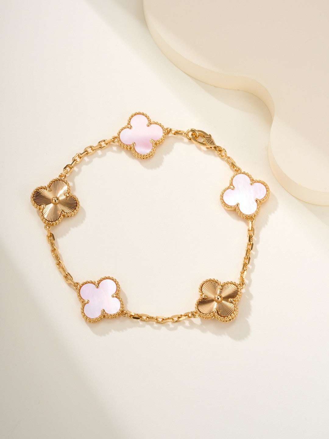 [MIRA]New  CLOVER 5 MOTIFS  PINK MOP BRACELET COLLECTION