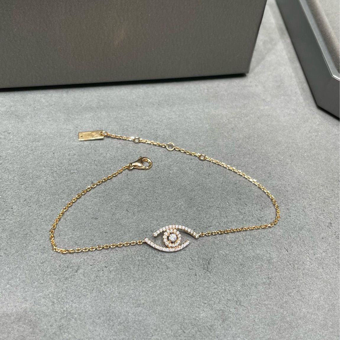 [MIRA]Lucky Eye Pave-Set Diamond Bracelet