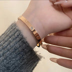 [MIRA] 2026 RAINBOW LOVE BRACELET 6.1MM  10 DIAMONDS