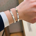 [MIRA] 2026 RAINBOW LOVE BRACELET 6.1MM  10 DIAMONDS