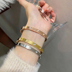 [MIRA] 2026 RAINBOW LOVE BRACELET 6.1MM  10 DIAMONDS