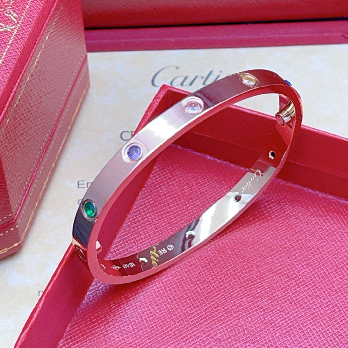 [MIRA] 2026 RAINBOW LOVE BRACELET 6.1MM  10 DIAMONDS