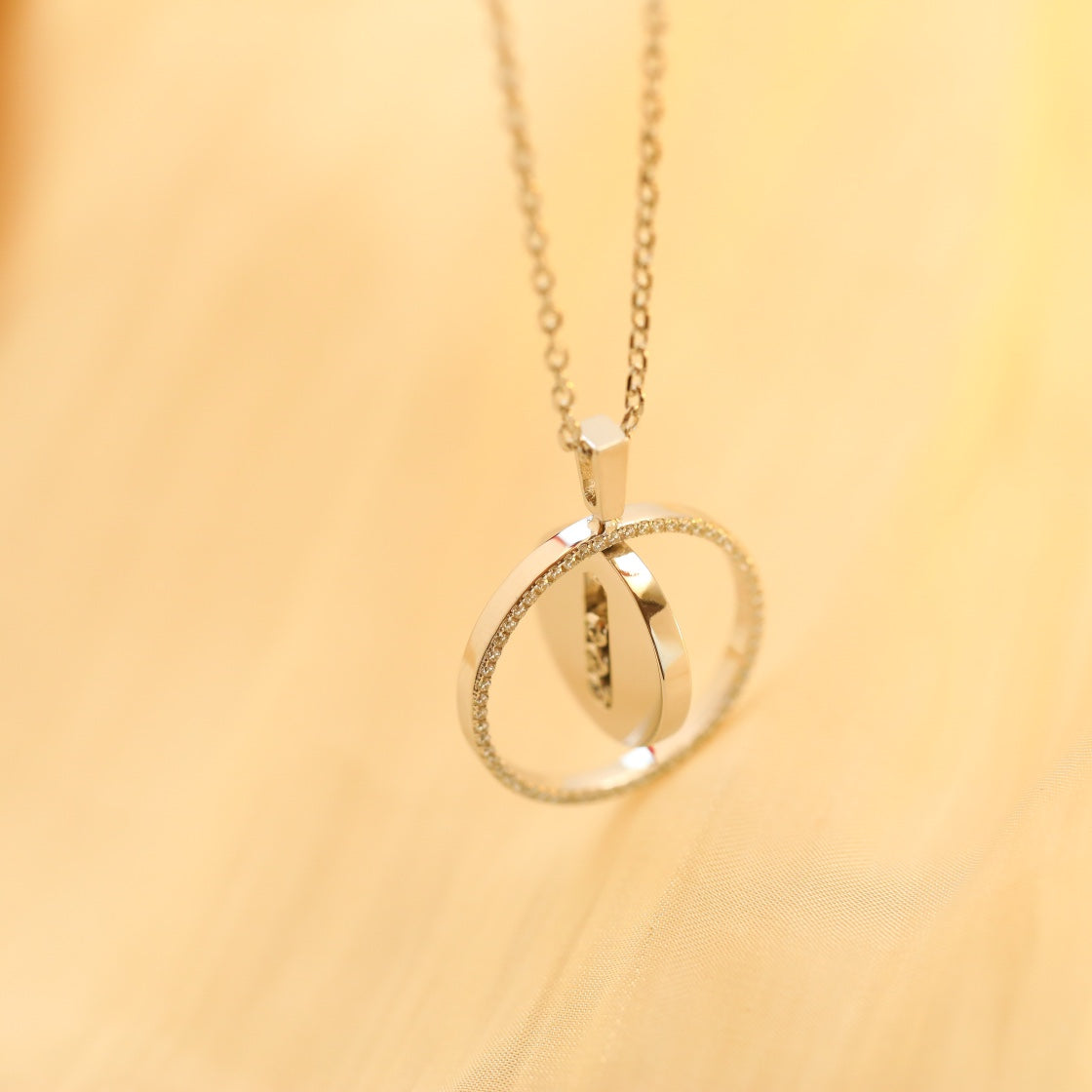 [MIRA]LUCKY MOVE MM SILVER DIAMOND NECKLACE