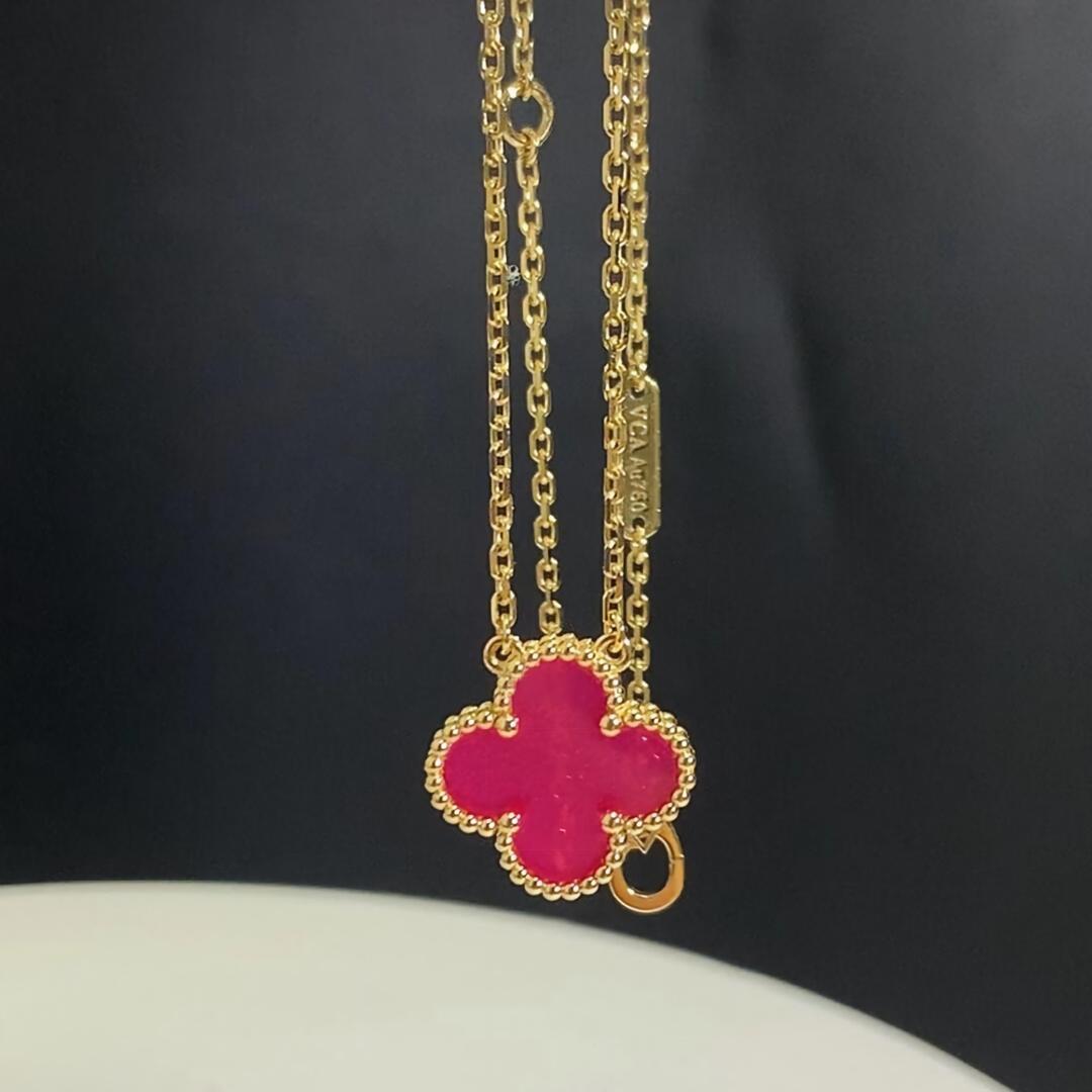 [MIRA] NEW CLOVER 15MM PINK ENAMEL NECKLACE